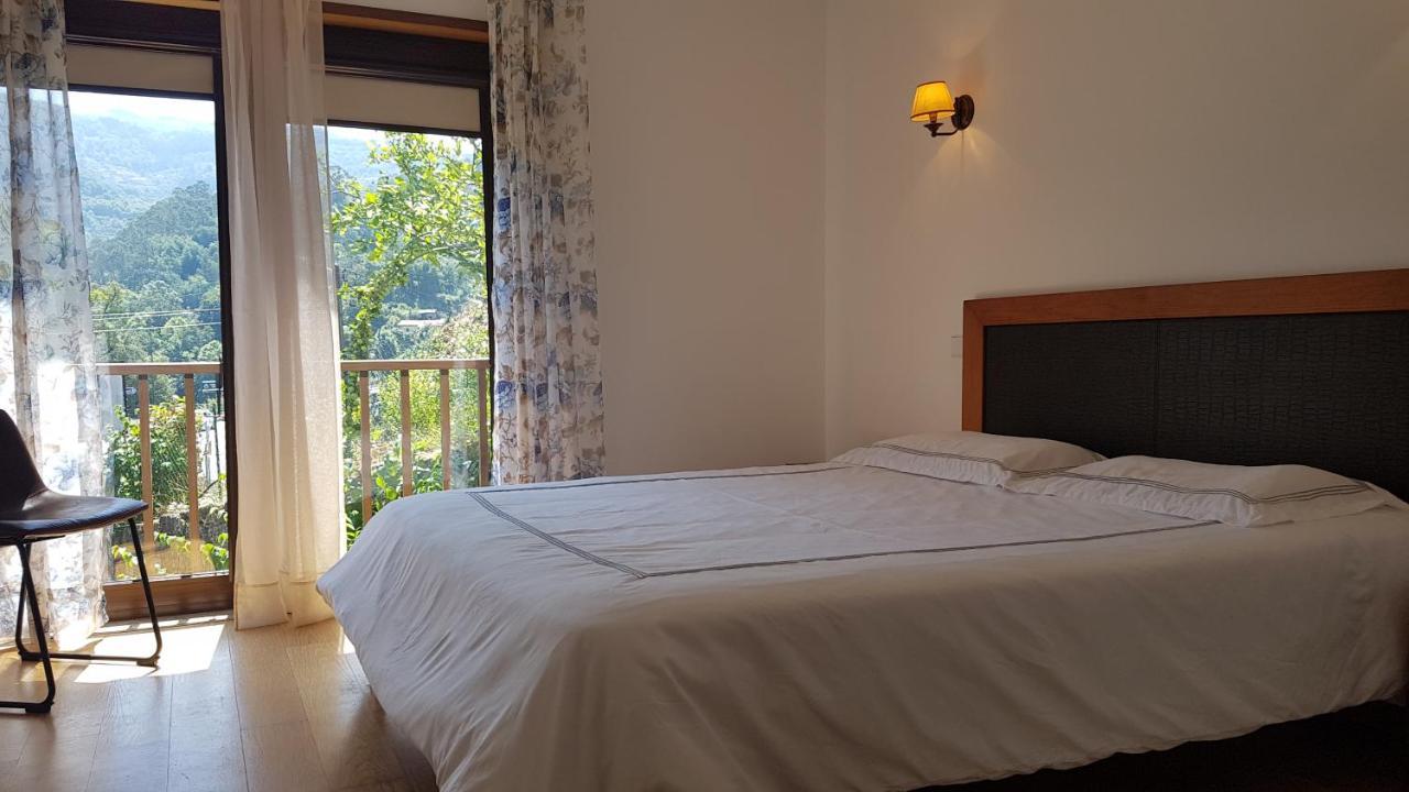 Sobreiro Apartamentos Rio Caldo Exteriör bild